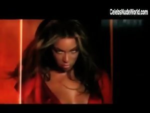 Beyoncé Knowles Sexy scene in Heat Commercial (2010) 20