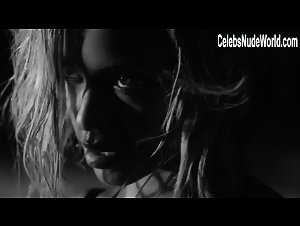 Beyoncé Knowles Sexy scene in Drunk in Love (2013) 1