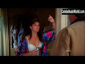 Brooke Shields Hot,underclothing scene in The Middle (2009-2016) 1