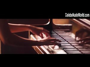 Edita Vilkevičiūtė nude , playing piano scne in Persona (2017) 1