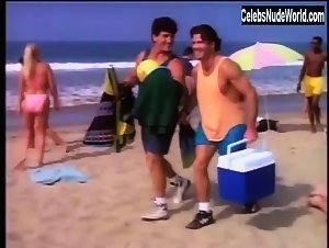 Cindy Margolis bikini, Sexy scene in Baywatch (1989-2003) 20