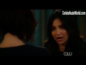 Chyler Leigh, Floriana Lima Sexy, lesbian scene in Supergirl (2015-2021) 1