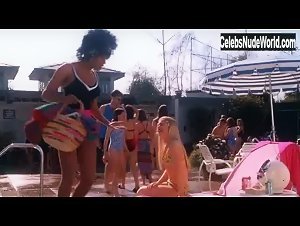 Christine Taylor, Jennifer Elise Cox Sexy, bikini scene in A Very Brady Sequel (1996) 13