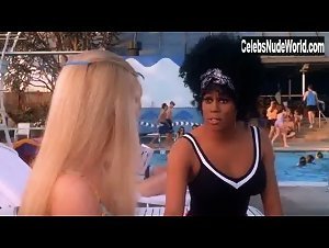 Christine Taylor, Jennifer Elise Cox Sexy, bikini scene in A Very Brady Sequel (1996) 15