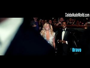 Gabrielle Union Sexy scene in Top Five (2014) 2