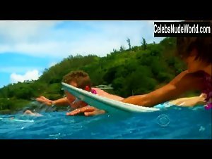 Grace Park Swimsuit , Outdoor scene in Hawaii Five-0 (2010-2020) 14
