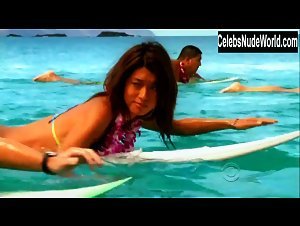Grace Park Swimsuit , Outdoor scene in Hawaii Five-0 (2010-2020) 5