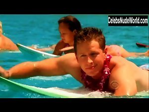 Grace Park Swimsuit , Outdoor scene in Hawaii Five-0 (2010-2020) 8