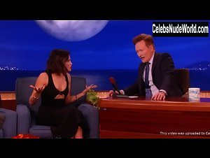 Jenna Dewan Sexy scene in Conan (2010-2019) 15