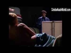 Jeri Ryan Explicit , Nude scene in Star Trek: Voyager (1995-2001) 2