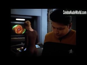 Jeri Ryan Tight Dress , Sexy Butt scene in Star Trek: Voyager (1995-2001) 19