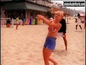 Jennie Garth bikini, Sexy scene in Beverly Hills, 90210 (1990-2000) 3