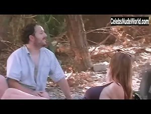 Jeri Ryan Brunette , Cleavage scene in The Last Man (2000) 15