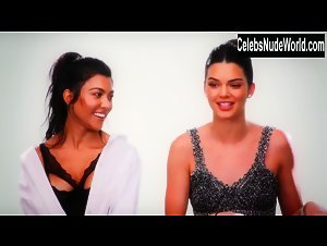 Kourtney Kardashian, Kendall Jenner thong, Sexy scene in Keeping Up with the Kardashians (2007-2021) 14