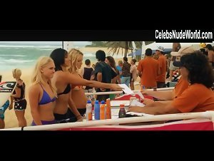 Lorraine Nicholson, Sonya Balmores Sexy, bikini scene in Soul Surfer (2011) 1