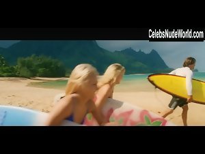 Lorraine Nicholson Wet , Beach scene in Soul Surfer (2011) 10