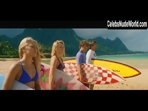 Lorraine Nicholson Wet , Beach scene in Soul Surfer (2011)
