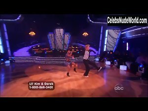 Lil' Kim Sexy scene in Dancing with the Stars (2005-) 4
