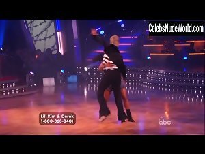 Lil' Kim Sexy scene in Dancing with the Stars (2005-) 5