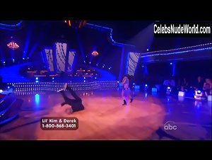 Lil' Kim Sexy scene in Dancing with the Stars (2005-) 7
