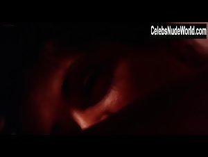 Salma Hayek boobs , Couple scene in Desperado (1995) 12