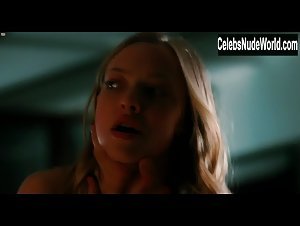 Amanda Seyfried Topless , Lingerie In Chloe (2009) 12
