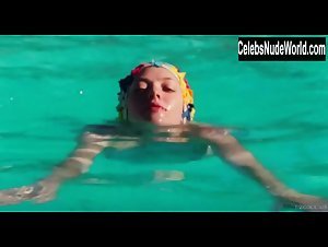 Amanda Seyfried Pool , Topless In Lovelace (2013) 16