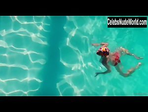 Amanda Seyfried Pool , Topless In Lovelace (2013) 4