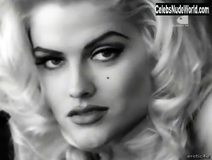 Anna Nicole Smith in Playboy: The Complete Anna Nicole Smith (2000) 4