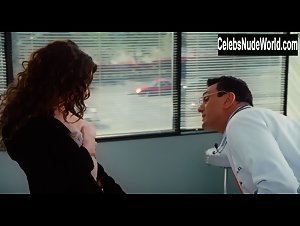 Anne Hathaway Flashing , boobs in Love and Other Drugs (2010) 7