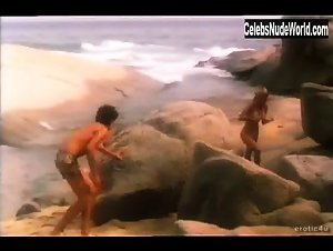 Anne Parillaud Outdoor , Beach scene in Patrizia (1980) 4