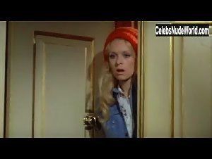 Annie Birgit Garde in Romantik pa sengekanten (1973) 17