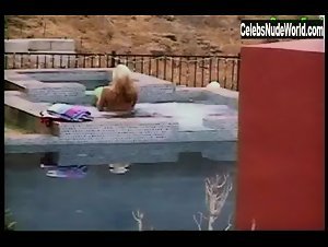 Aubree Winters Outdoor , Compilation in 7 Lives Xposed (series) (2001) 5