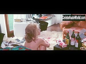 Barbara Bouchet in La dama rossa uccide sette volte (1972) 14