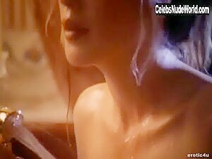 Becky Mullen Bathtub , Blonde in Sinful Intrigue (1995) 4