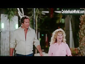 Beverly d'Angelo in National Lampoon's Vacation (1983) 17