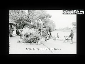 Birte Tove Outdoor , Vintage in Motorvej pa sengekanten (1972) 13