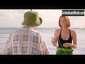 Bridget Fonda Outdoor , Beach scene in Camilla (1994) 3