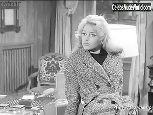 Brigitte Bardot in En cas de malheur (1958) 9