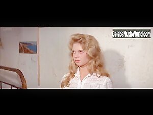 Brigitte Bardot in Et Dieu... crea la femme (1956) 8