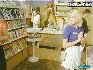 Brigitte Lahaie Close Up , Hairy Pussy in Sechs Schwedinnen im Pensionat (1979) 8