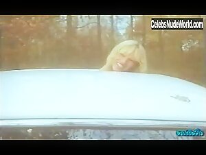 Brigitte Lahaie boobs , Vintage in Auto-stoppeuses en chaleur (1979) 20