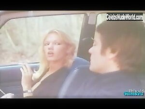 Brigitte Lahaie boobs , Vintage in Auto-stoppeuses en chaleur (1979) 6