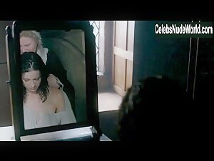 Caitriona Balfe Wet , Explicit in Outlander (series) (2014) 15