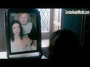 Caitriona Balfe Wet , Explicit in Outlander (series) (2014) 18