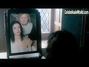 Caitriona Balfe Wet , Explicit in Outlander (series) (2014) 19