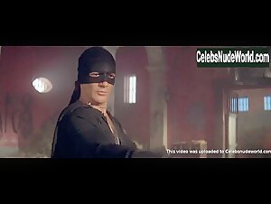 Catherine Zeta-Jones in Mask of Zorro (1998) 12