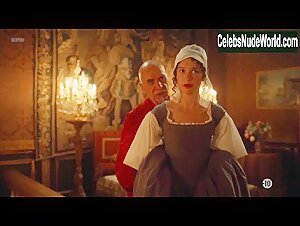 Catherine Walker in Versailles (series) (2015) 15