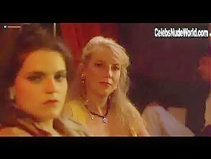 Chiara Mastroianni in N'oublie pas que tu vas mourir (1995) 5