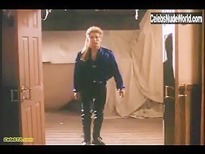 Corinna Harney in Vampirella (1996) 16